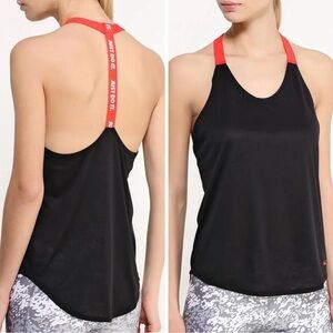 Nike Loose Fit Dri-Fit Top